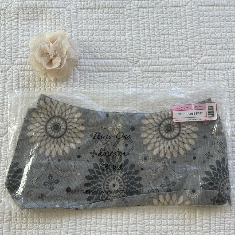 Thirty-one purse skirt - pixie pink medallion fitted purse skirt just the skirt